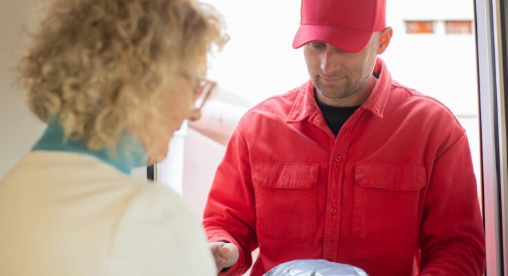 Delivery Jobs Italy: Urban Courier and Food Service Career Opportunities